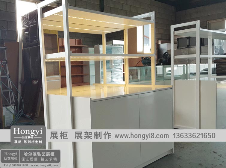 哈爾濱鐵木結合烤漆柜制作